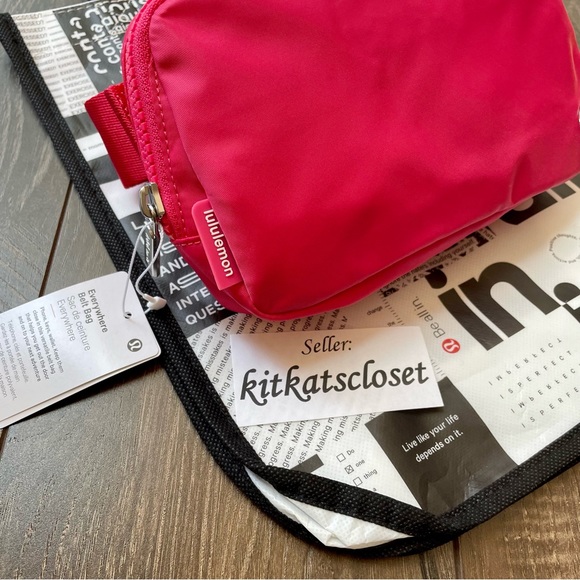 🆕 1L LIP GLOSS - NWT lululemon everywhere belt bag EBB - Picture 3 of 9